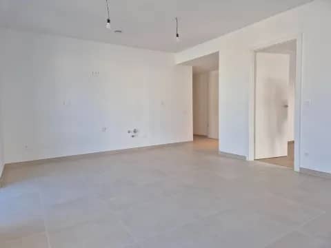 One-bedroom apartment in Esch-Alzette - Image 6